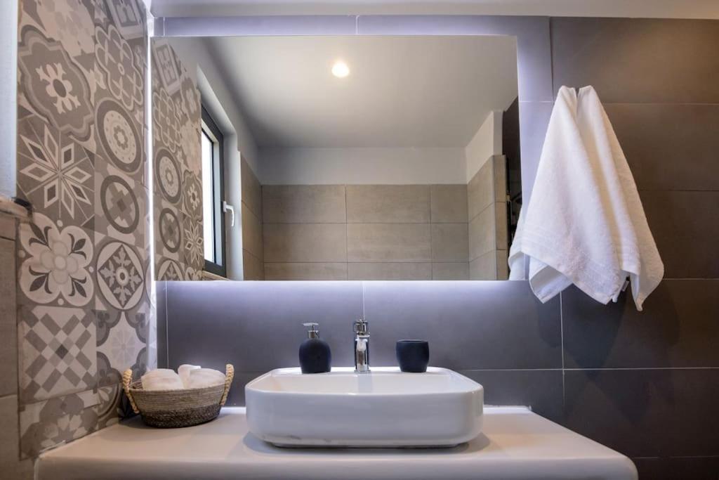 Pearl Suites And Villa Tinos Luaran gambar
